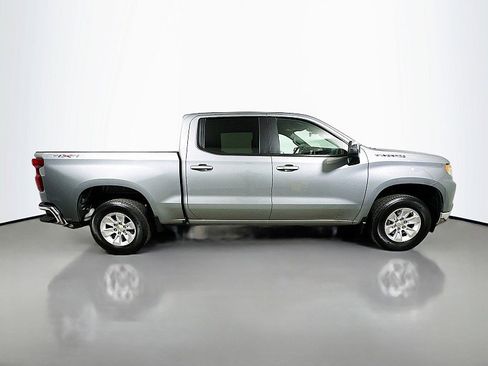 Used 2025 Chevrolet Silverado 1500 LT image 8
