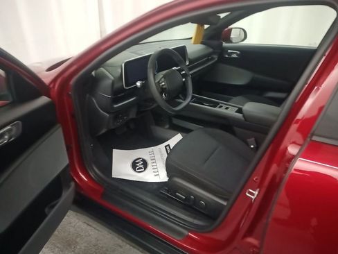 Used 2024 Hyundai Ioniq 6 SE RWD image 3