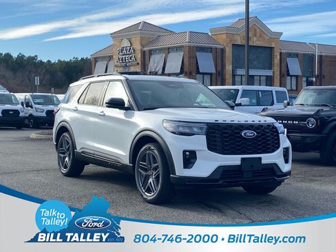 New 2026 Ford Explorer ST-Line w/ ST-Line Street Pack AWD/4WD image 1