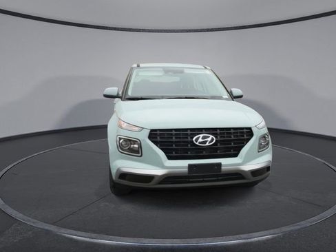 New 2026 Hyundai Venue SE image 3