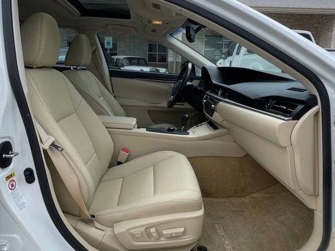 Used 2013 Lexus ES 350 w/ Premium Pkg FWD image 28
