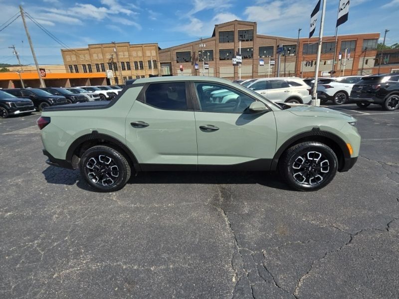 Used 2024 Hyundai Santa Cruz SEL AWD/4WD image 8