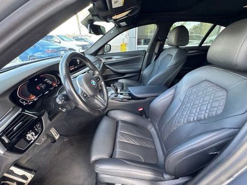 Used 2023 BMW 540i w/ M Sport Package RWD image 12