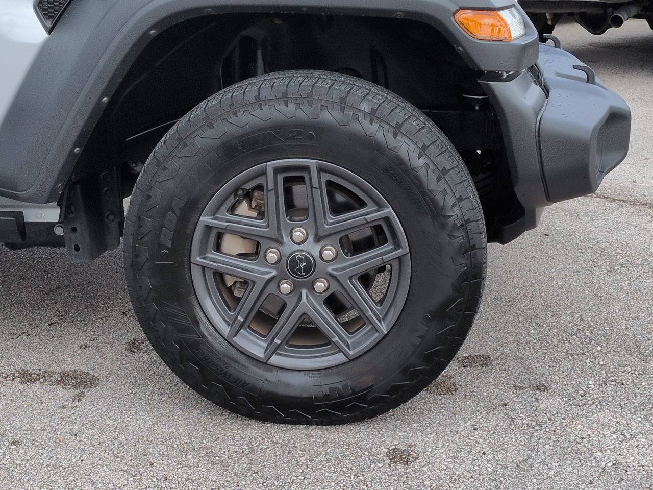 Used 2024 Jeep Wrangler Sport AWD/4WD image 10