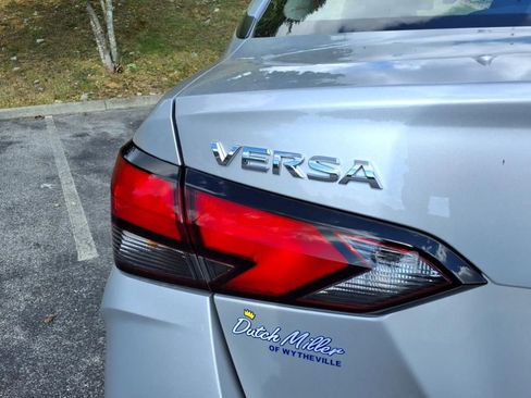 New 2025 Nissan Versa SV image 6