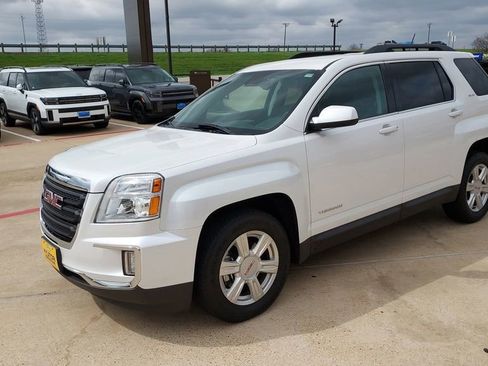 Used 2016 GMC Terrain SLE w/ Driver Alert Package I image 7