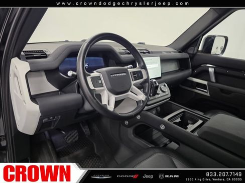 Used 2022 Land Rover Defender 110 X-Dynamic SE AWD/4WD image 29