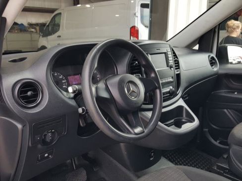 Used 2018 Mercedes-Benz Metris image 14