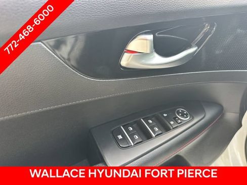 Used 2022 Kia Forte GT w/ GT Technology Package FWD image 18