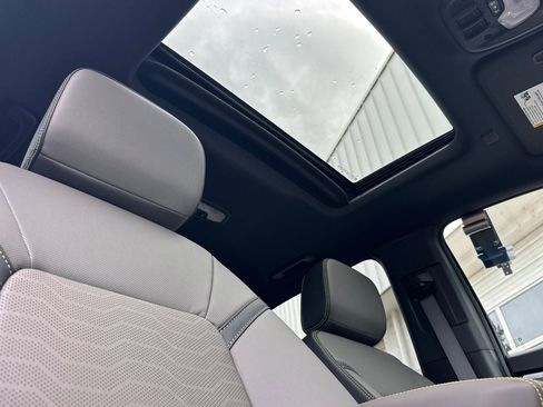 New 2026 Chevrolet Colorado ZR2 w/ Technology Package image 14