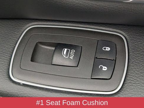 Used 2022 RAM 1500 Laramie w/ Sport Appearance Package AWD/4WD image 37