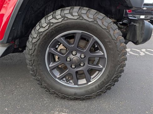 Used 2020 Jeep Gladiator Overland image 26