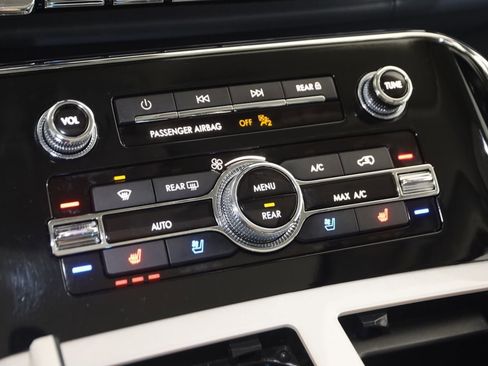 Used 2023 Lincoln Navigator Black Label image 33