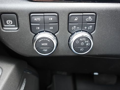 Used 2025 GMC Sierra 1500 Elevation w/ Elevation Premium Package AWD/4WD image 50