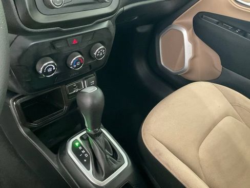 Used 2020 Jeep Renegade Sport w/ Sport Appearance Group FWD image 10