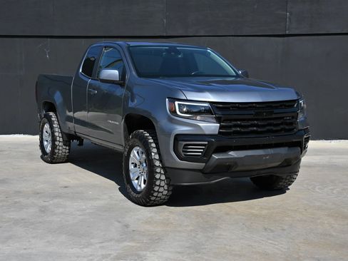 Used 2022 Chevrolet Colorado LT w/ Fleet Safety Package image 2
