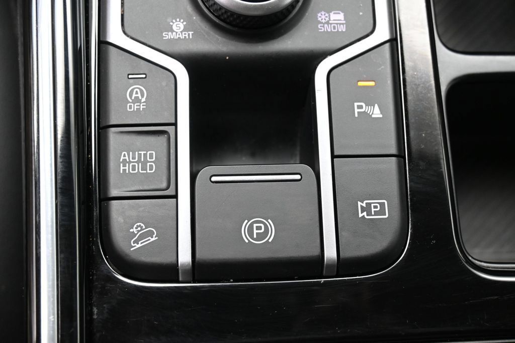 Used 2025 Kia Sorento SX AWD/4WD image 30