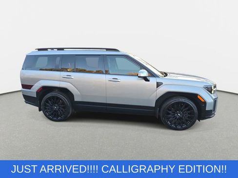 Used 2024 Hyundai Santa Fe Calligraphy AWD/4WD image 4