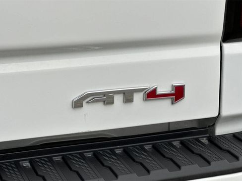 Used 2024 GMC Sierra 1500 AT4 w/ Technology Package image 25
