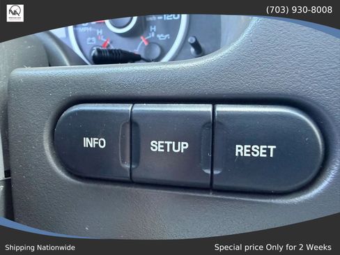 Used 2005 Ford Expedition XLT AWD/4WD image 29