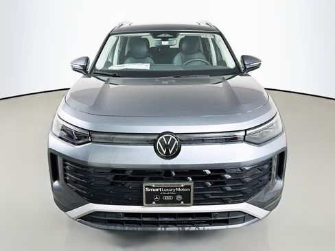 New 2026 Volkswagen Tiguan SE AWD/4WD image 2