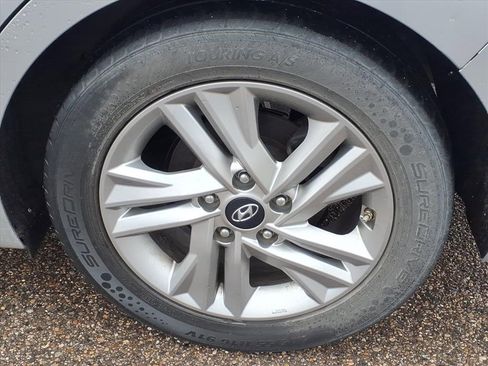 Used 2020 Hyundai Elantra Value Edition w/ Cargo Package (C1) image 7