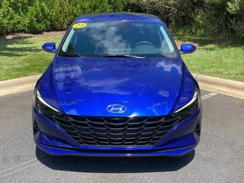 Used 2023 Hyundai Elantra Blue FWD image 2