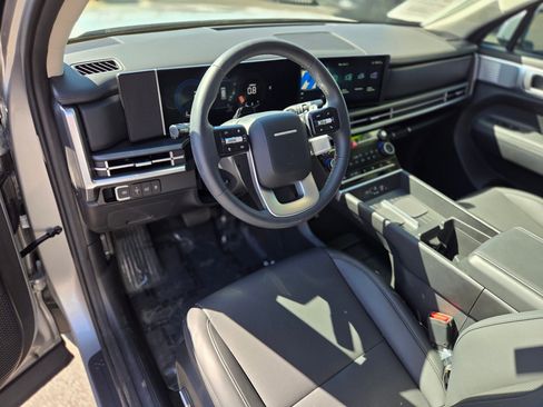 Certified 2025 Hyundai Santa Fe SEL image 11