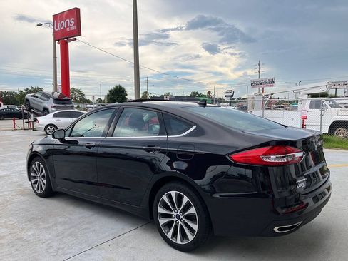 Used 2020 Ford Fusion SE AWD/4WD image 4