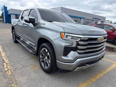 Used 2025 Chevrolet Silverado 1500 High Country RWD image 5