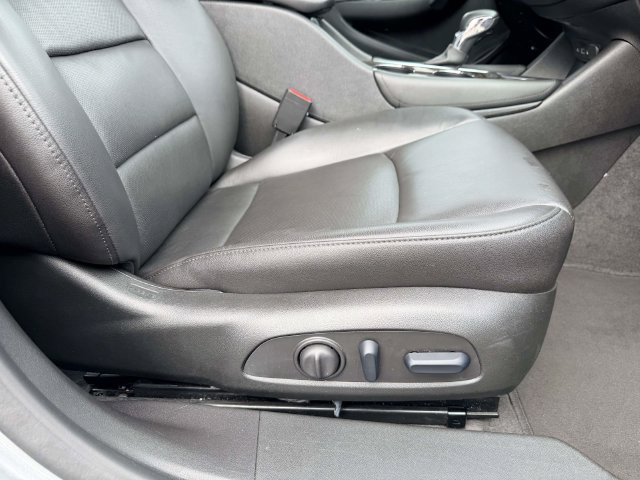 Used 2024 Chevrolet Malibu LT FWD image 9