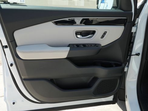 Used 2026 Honda Pilot EX-L image 4