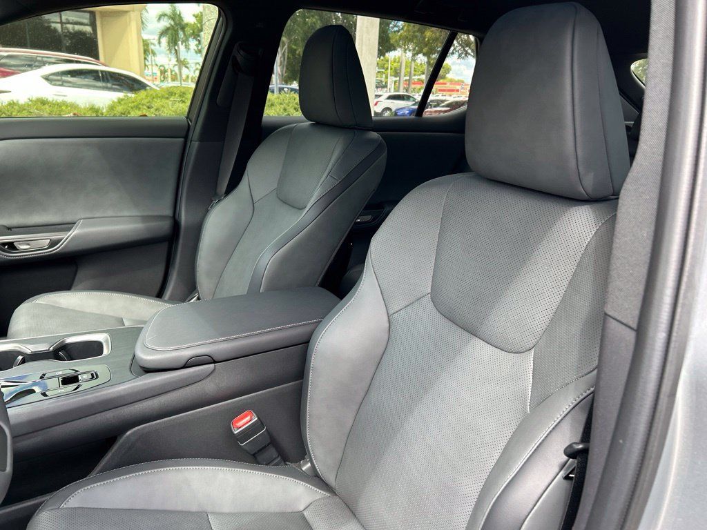 Used 2026 Lexus RZ 350e 2WD w/ Convenience Package image 14