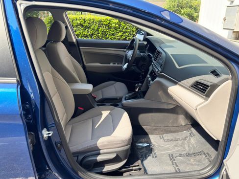 Used 2020 Hyundai Elantra SEL FWD image 14