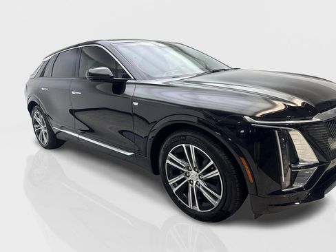 Used 2024 Cadillac Lyriq Luxury RWD image 12