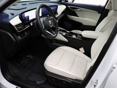 New 2025 Buick Envision Avenir image 10