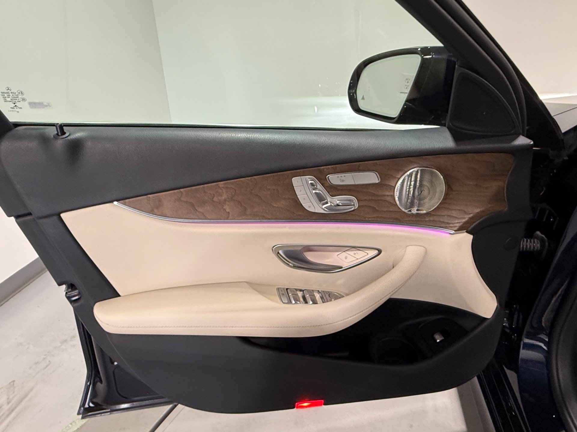 Used 2023 Mercedes-Benz E 350 4MATIC Sedan w/ Premium Package image 18
