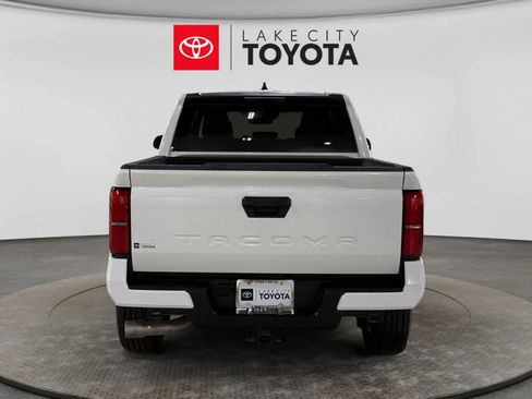 Used 2025 Toyota Tacoma SR5 RWD image 7