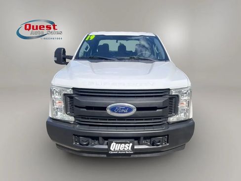 Used 2019 Ford F250 XL w/ Power Equipment Group RWD image 8