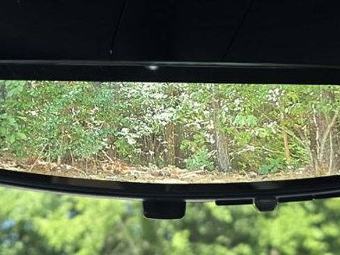 Used 2022 Cadillac Escalade ESV Premium Luxury w/ Performance Package image 46