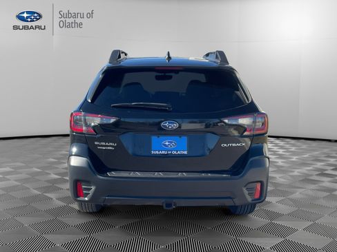 Used 2022 Subaru Outback Premium image 9