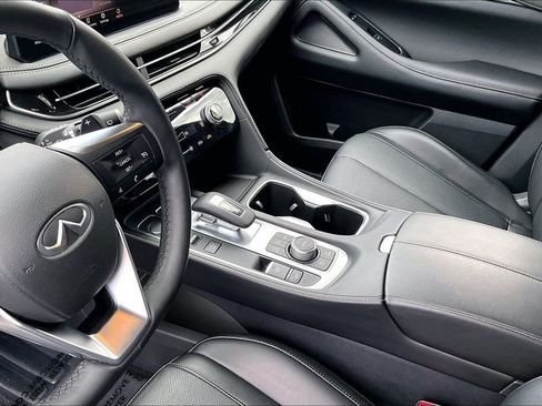 Certified 2025 INFINITI QX60 Pure image 19