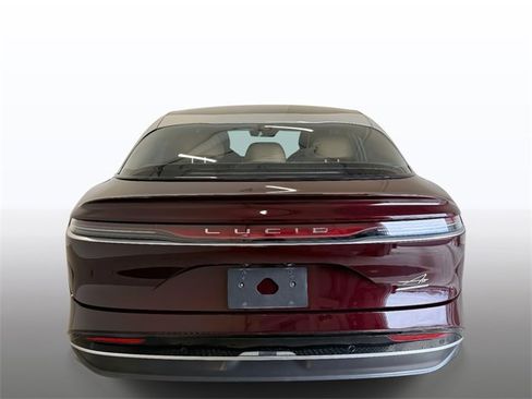 Used 2022 Lucid Air Grand Touring image 12
