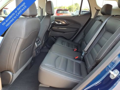 Used 2023 GMC Terrain Denali w/ Denali Premium Package AWD/4WD image 12