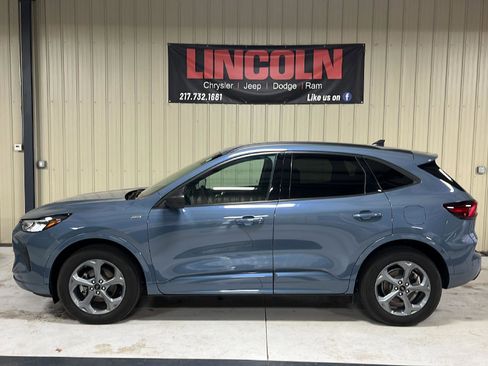 Used 2023 Ford Escape ST-Line w/ Tech Pack #1 image 2