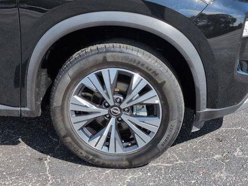 Certified 2023 Nissan Rogue SV AWD/4WD image 11