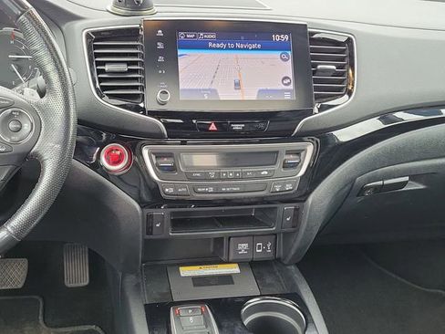 Certified 2022 Honda Ridgeline Black Edition image 24