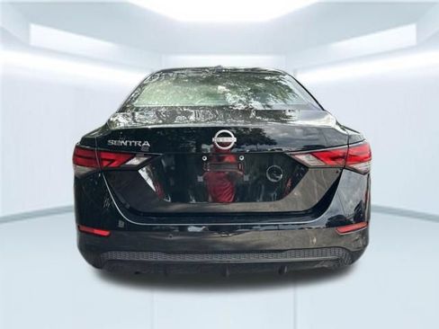 Used 2025 Nissan Sentra SV FWD image 7