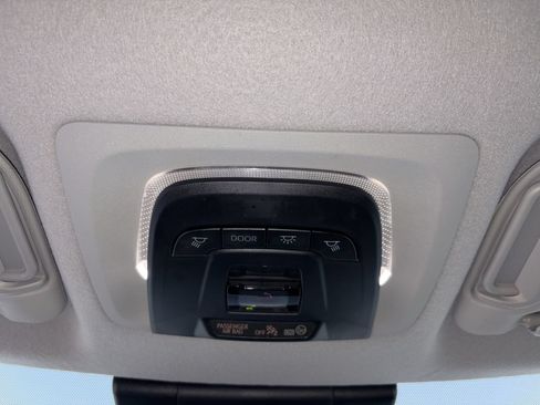 Used 2024 Toyota Corolla Cross LE AWD/4WD image 16