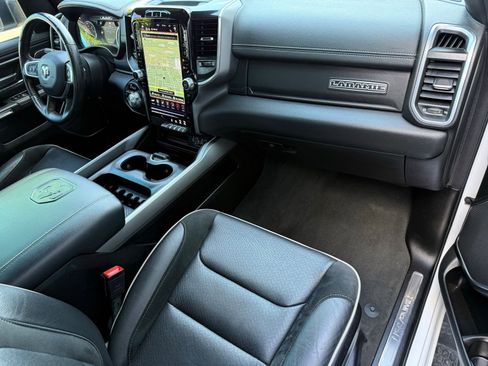 Used 2021 RAM 1500 Laramie AWD/4WD image 17